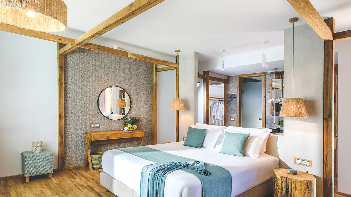 Stella Island Luxury Suites and Spa